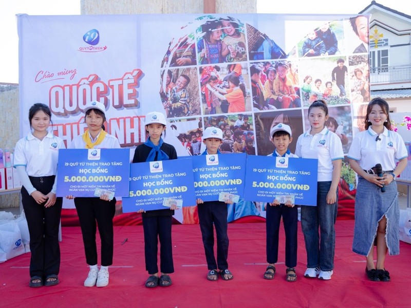 Hình ảnh minh họa nền tảng Banca28 với nhiều tính năng hấp dẫn